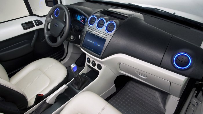 Ford Tourneo connect Tuning салон