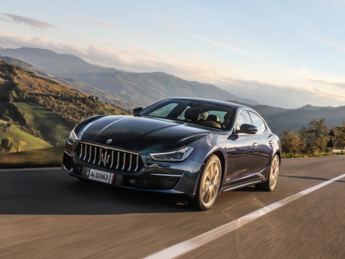 Maserati Ghibli 2021