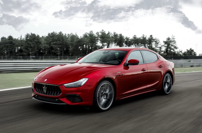 Maserati Ghibli 2021