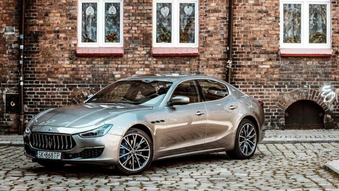 Maserati Ghibli 2023