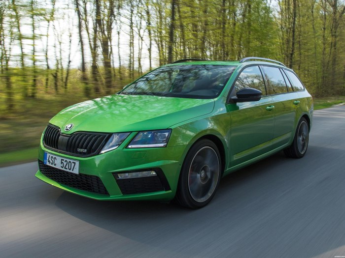Skoda Octavia RS Combi a7