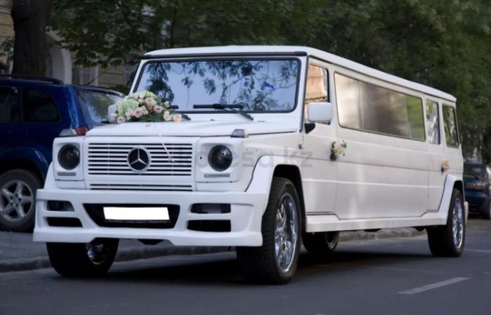 Mercedes Гелик лимузин