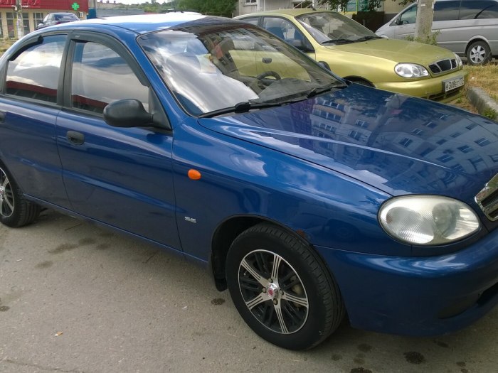 Chevrolet lanos синий 2009