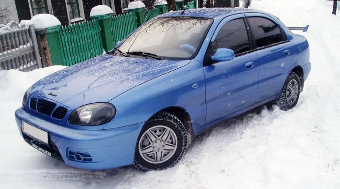 Шевроле Ланос синяя зима