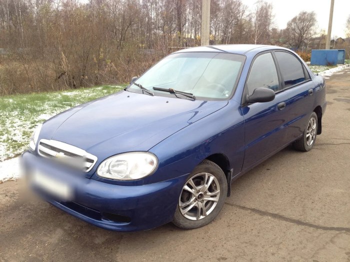 Chevrolet lanos 2010 синий
