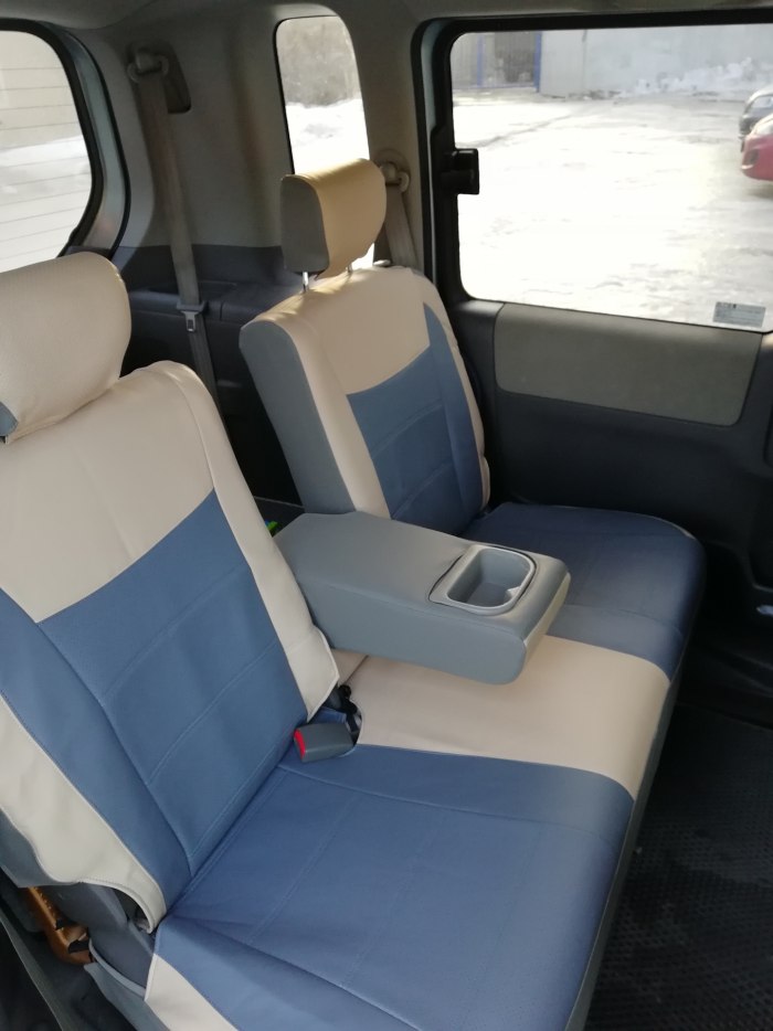 Honda Mobilio салон