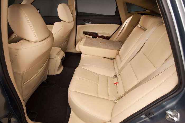 Honda Crosstour салон