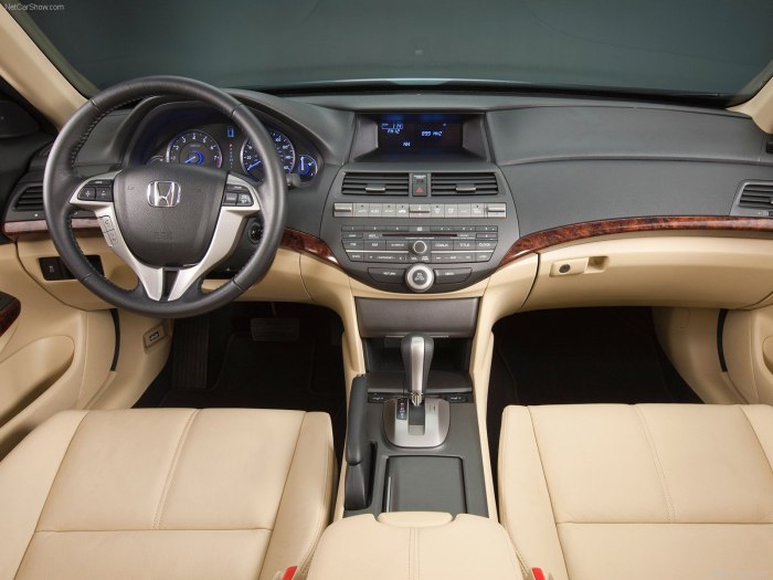 Honda Accord Crosstour 2010
