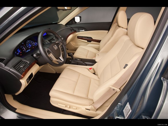 Honda Crosstour 2010