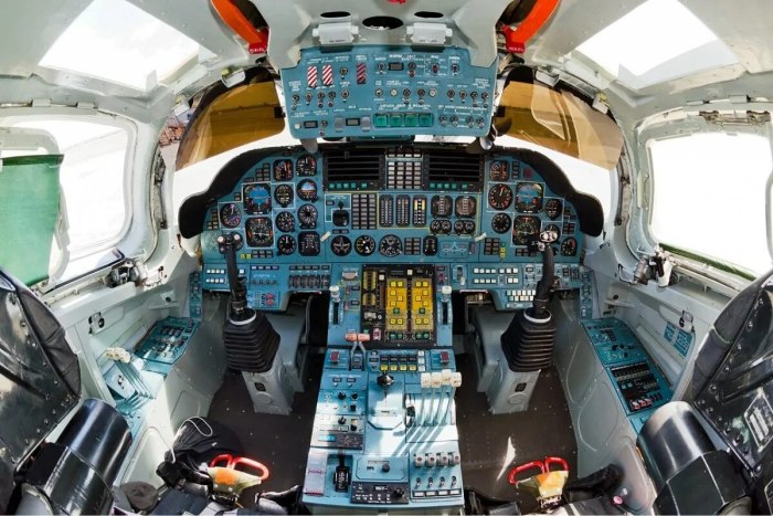 Ту-160 белый лебедь кабина
