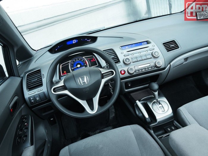 Honda Civic 2008 седан салон