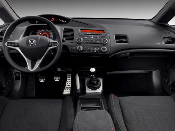 Honda Civic 2007 седан салон