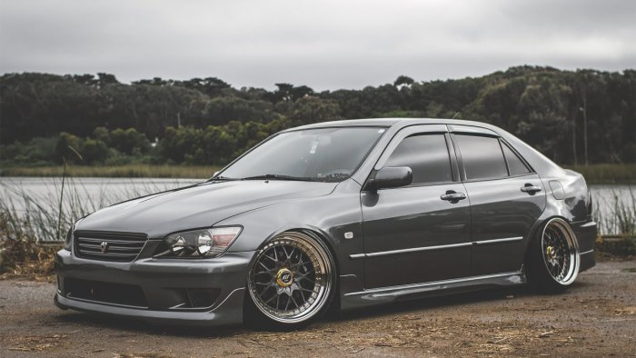 Lexus is 300 Altezza