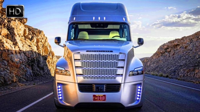 Freightliner Trucks 4k