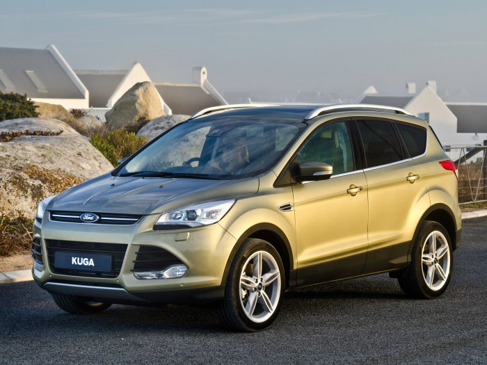 Ford Kuga 1