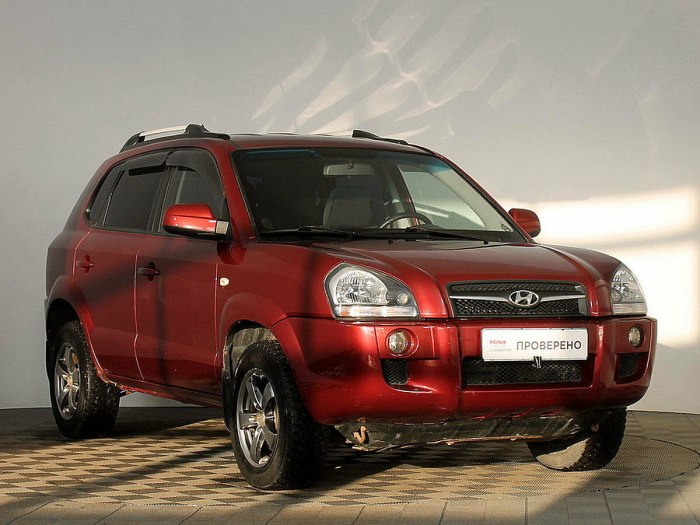 Hyundai Tucson 2008 красный
