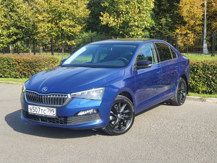 Skoda Rapid 2020 синий