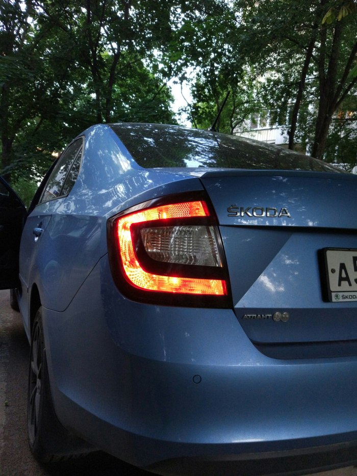 Задние фонари Skoda Rapid