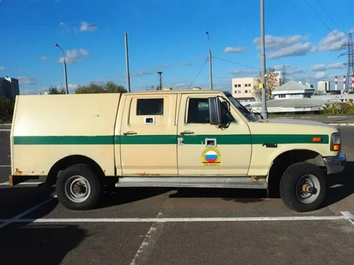 Ford Ranger 2013 инкассаторский