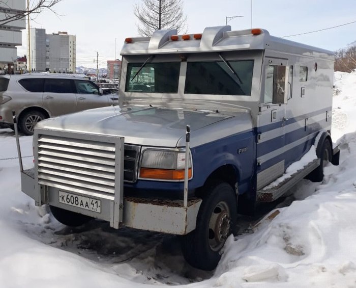 Форд ф 600 инкассаторский броневи