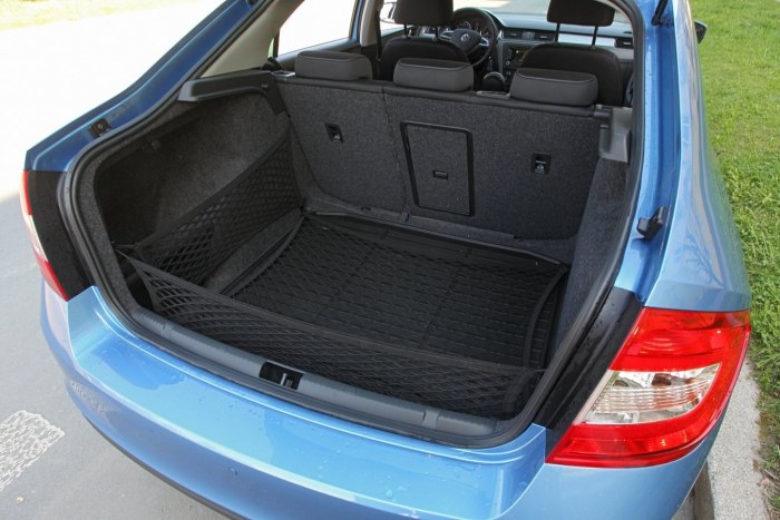 Skoda Rapid 2021 багажник