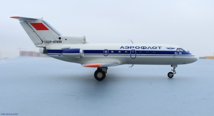 Як-40 Пластикарт