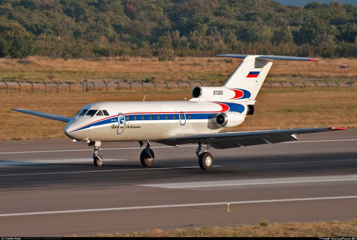 Кодлин / Яковлев як-40