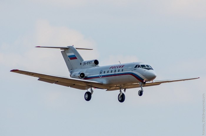 Yak 40 самолет