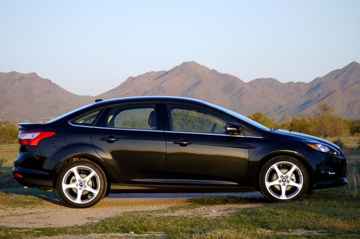 Ford Focus 3 седан черный
