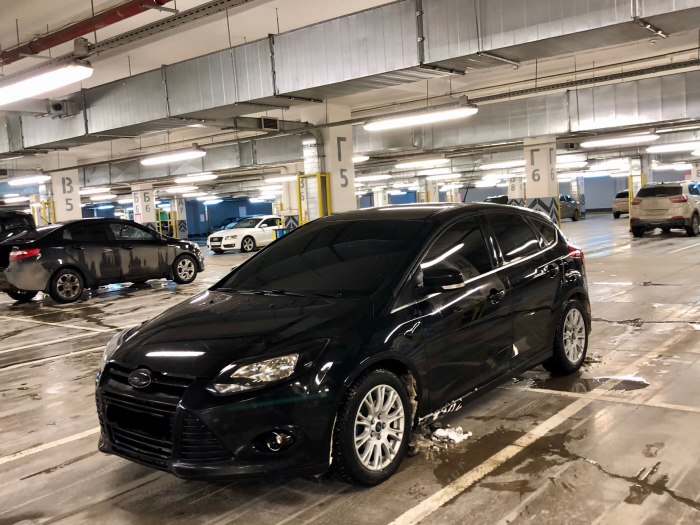 Ford Focus 3 хэтчбек черный