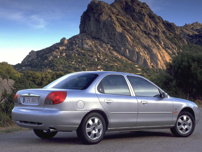 Ford Mondeo 2 2000