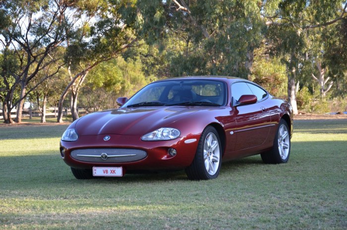 Ягуар xk8 1998