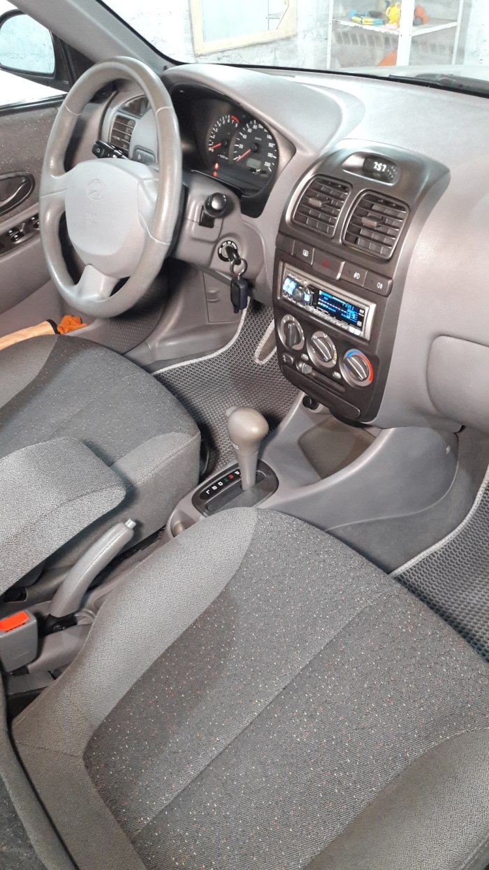 Hyundai Accent 2007 салон