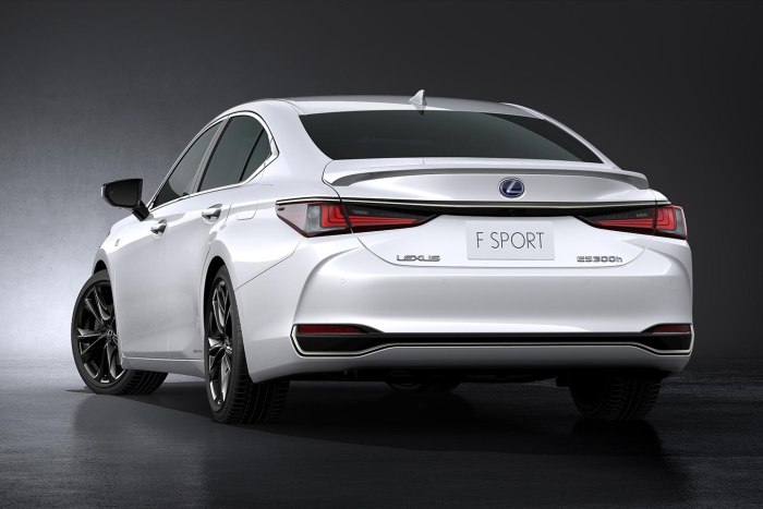 Лексус es 250 2022