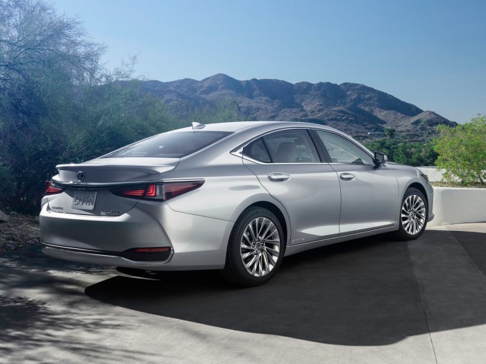 Lexus es 200 2022