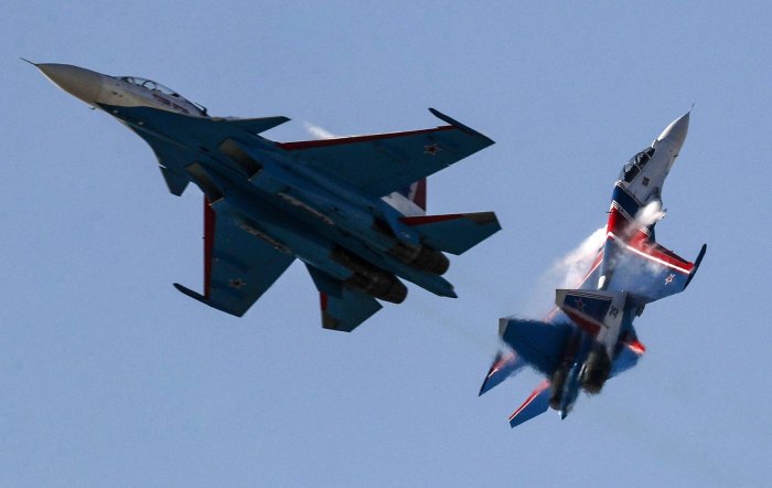 Истребитель Су-30