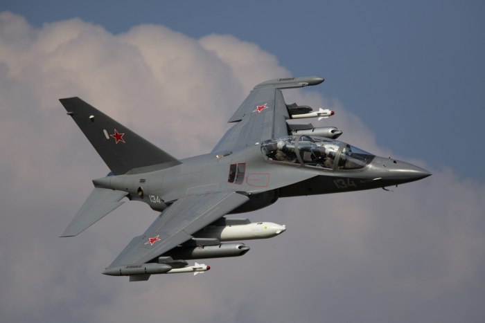 Як-130 легкий Штурмовик