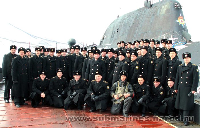 Подводная лодка Братск экипаж