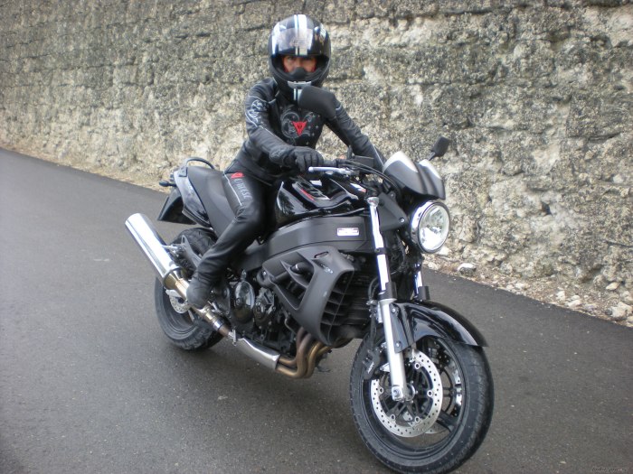 Honda x 11 1100