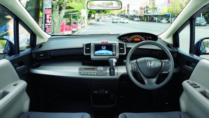 Honda freed 2008