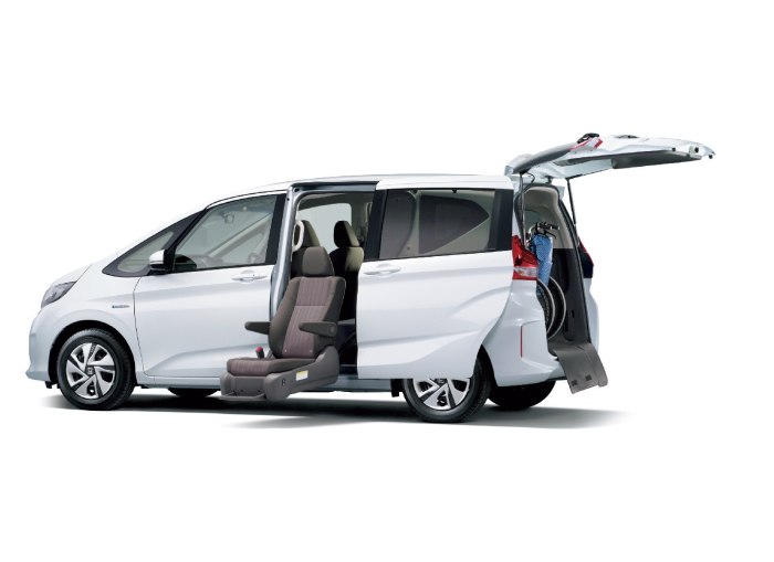Honda freed 2022
