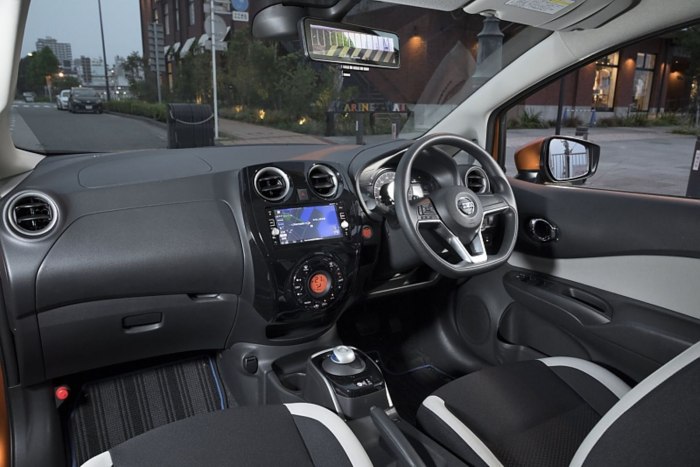 Nissan Note 2017 гибрид