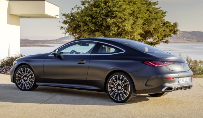 Mercedes Benz Coupe 2024