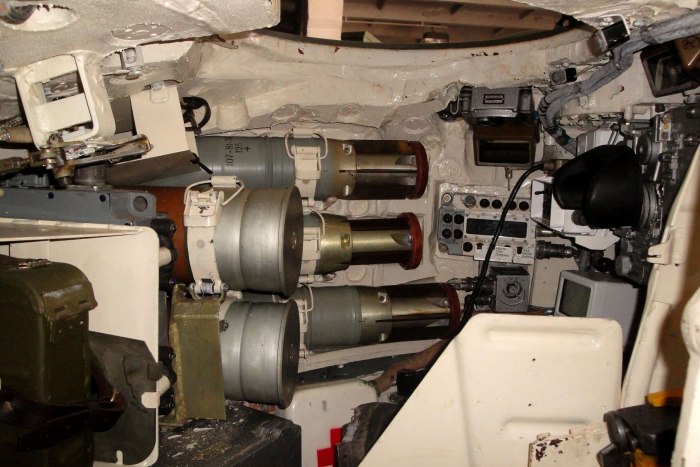 Воздухоочиститель танка т-80