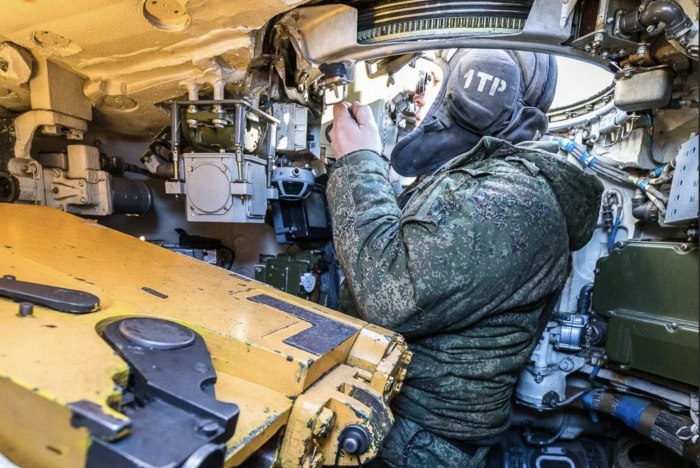 Т-72б3 внутри