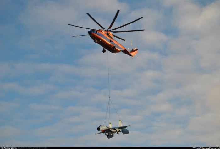Ми-26 с грузом на внешней подвеске