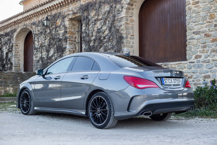 Мерседес CLA 200 AMG