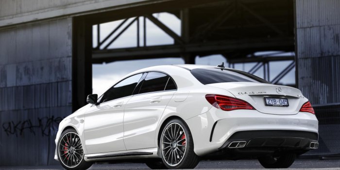Мерседес АМГ CLA 45
