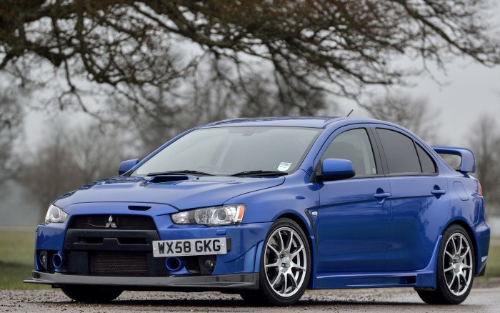 Mitsubishi Lancer Evolution FQ 400