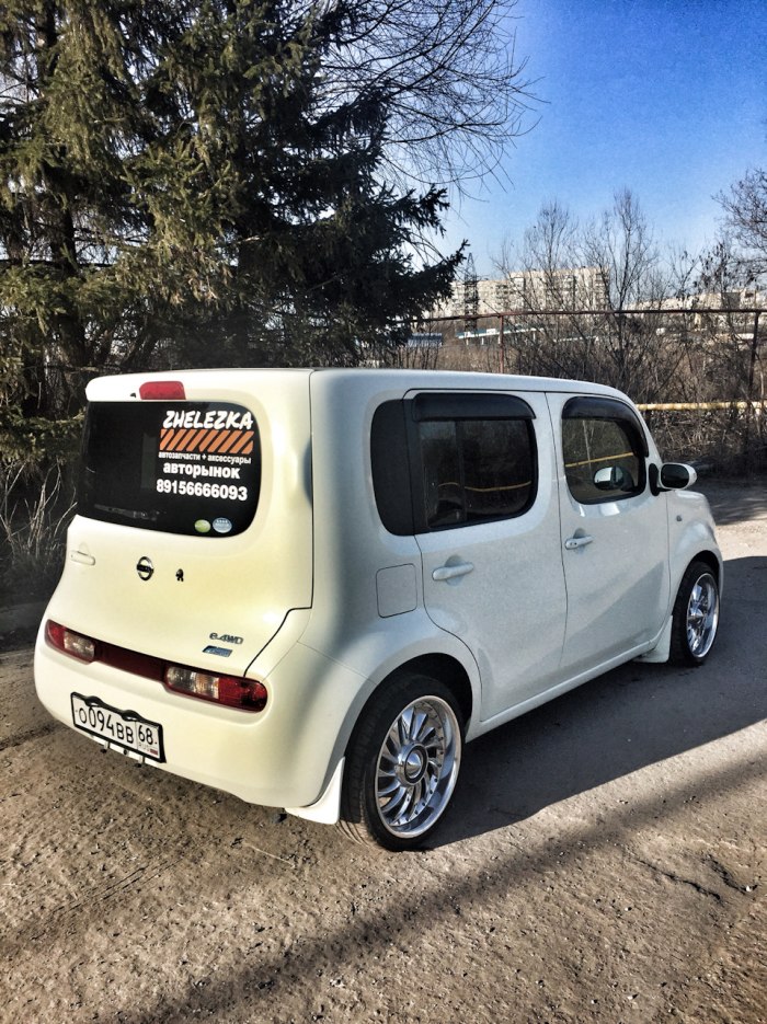 Nissan Cube z12